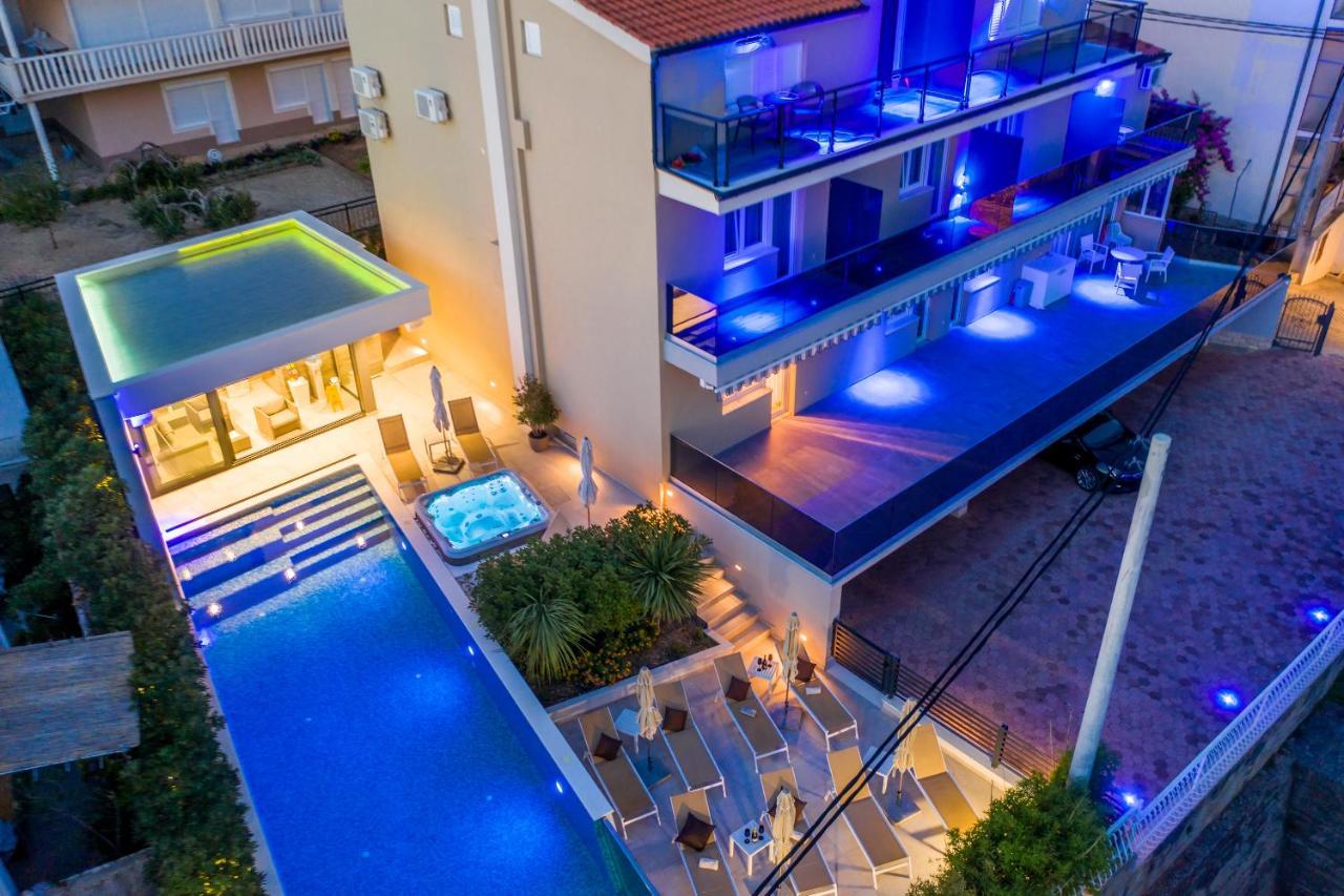 אומיס Villa Mandalinic מראה חיצוני תמונה