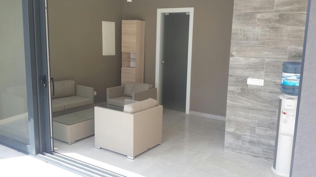 אומיס Villa Mandalinic מראה חיצוני תמונה